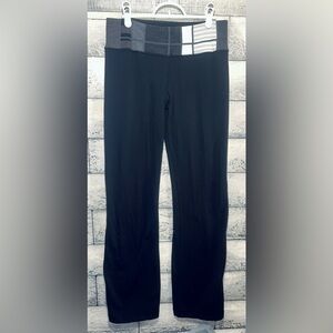 Lululemon Groove Pant Black/Quilting Winter 20 Reversible 8 Flared Yoga Pants